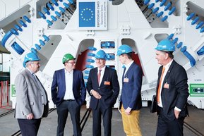 Зліва направо: Міхаель Уфгайль (Michael Ufheil), Штефан Йєке (Stefan Jäke), Петер Маркс (Peter Marx), Маттіас Дірле (Matthias Dierle), Петер Брайтхаупт (Peter Breithaupt) Зліва направо: Міхаель Уфгайль (Michael Ufheil), Штефан Йєке (Stefan Jäke), Петер Маркс (Peter Marx), Маттіас Дірле (Matthias Dierle), Петер Брайтхаупт (Peter Breithaupt)